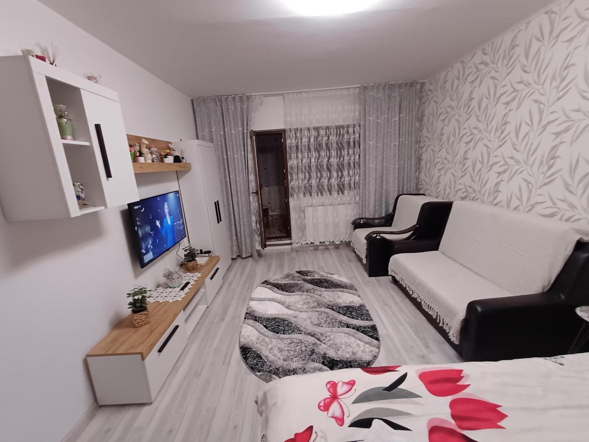 Ferienwohnung Garsoniera George Tîrgu Ocna Exterior foto
