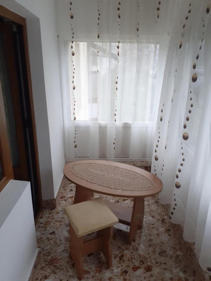Ferienwohnung Garsoniera George Tîrgu Ocna Exterior foto